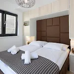 Modena Maris-heated Pool-grill-relax-jacuzzi Daire *