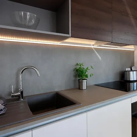 Apartament Modena Maris-heated Pool-grill-relax-jacuzzi *