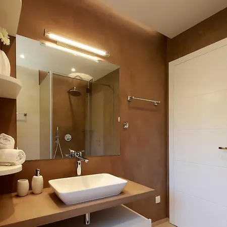 Apartament Modena Maris-heated Pool-grill-relax-jacuzzi *
