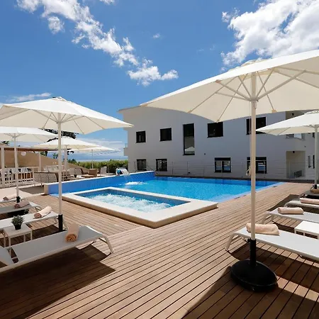 Apartament Modena Maris-heated Pool-grill-relax-jacuzzi