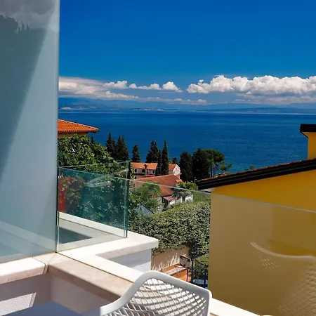 Modena Maris-heated Pool-grill-relax-jacuzzi * Opatija