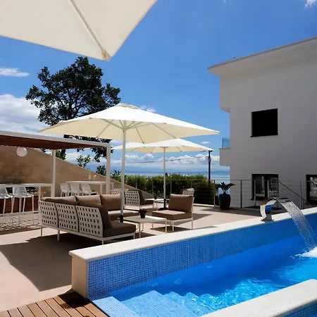 Apartament Modena Maris-heated Pool-grill-relax-jacuzzi