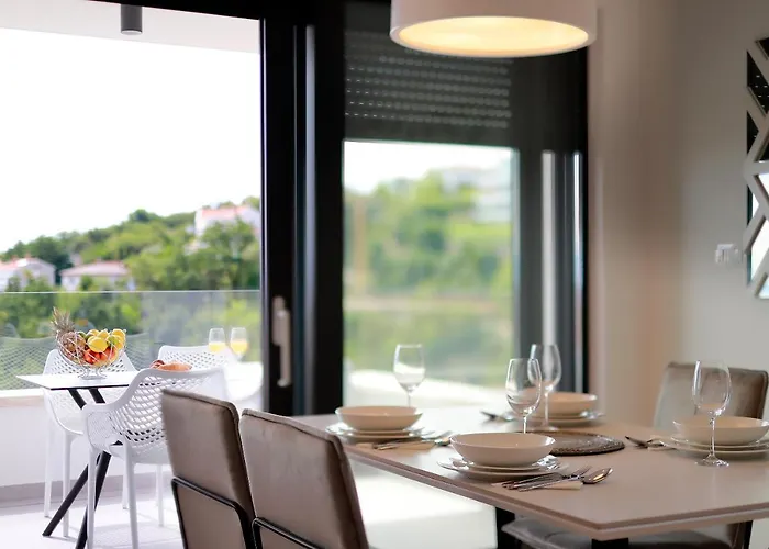 Modena Maris-heated Pool-grill-relax-jacuzzi Lejlighed