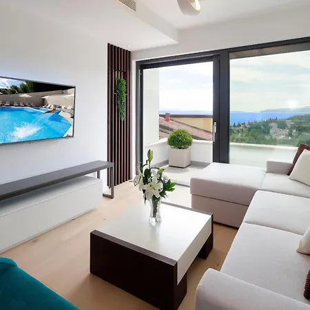 Modena Maris-heated Pool-grill-relax-jacuzzi Abbázia