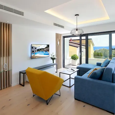 Modena Maris-heated Pool-grill-relax-jacuzzi * Opatija