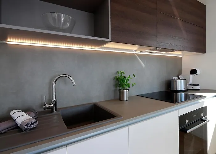 Διαμέρισμα Modena Maris-heated Pool-grill-relax-jacuzzi *