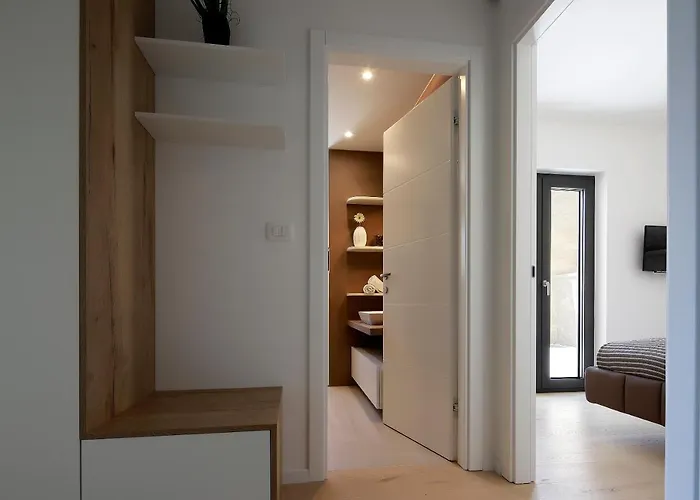 Modena Maris-heated Pool-grill-relax-jacuzzi Apartment *