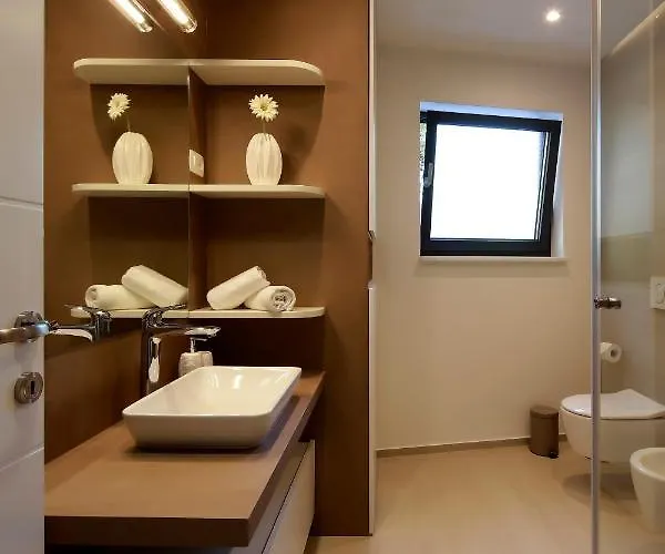 Modena Maris-heated Pool-grill-relax-jacuzzi Διαμέρισμα Οπατία