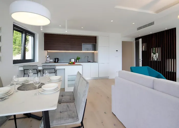 Apartment Modena Maris-heated Pool-grill-relax-jacuzzi Opatija