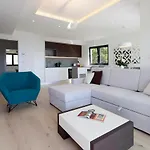 Modena Maris-heated Pool-grill-relax-jacuzzi Apartmán